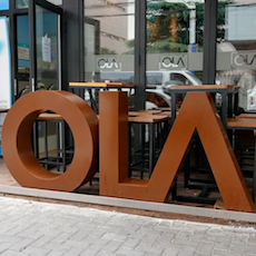 OLA 酒吧及餐厅——OLA 酒吧及餐厅与金百博MG+DXR扩声系统