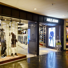ABLE JEANS正大广场旗舰店——金百博MA2030的时尚之旅